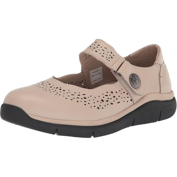 Propét Women's Selena Mary Jane Flat Cream Size 6N Comfort Shoe New in Box - Picture 1 of 4
